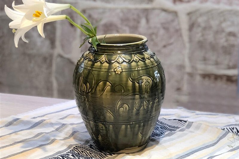 Thạp Gốm Cổ Nghệ Thuật