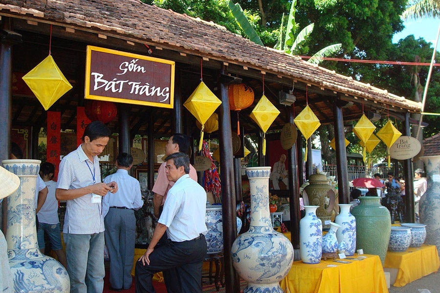 bát tràng - làng gốm ở việt nam